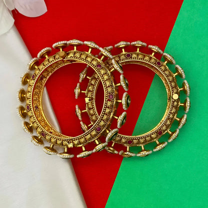 Traditional Green Kundan Rajwada Bangles